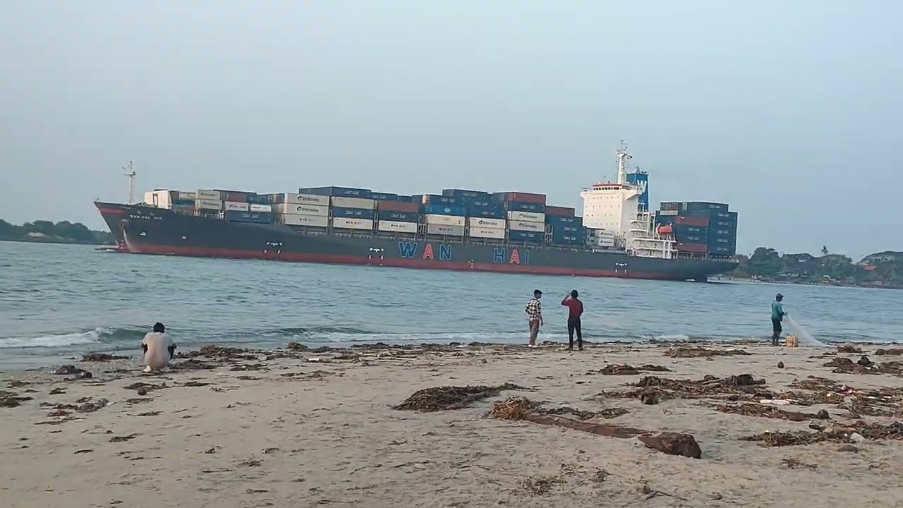 Ship in kochin port //