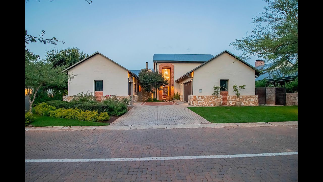 4 bedroom house for sale in Southdowns Estate | Pam Golding Properties