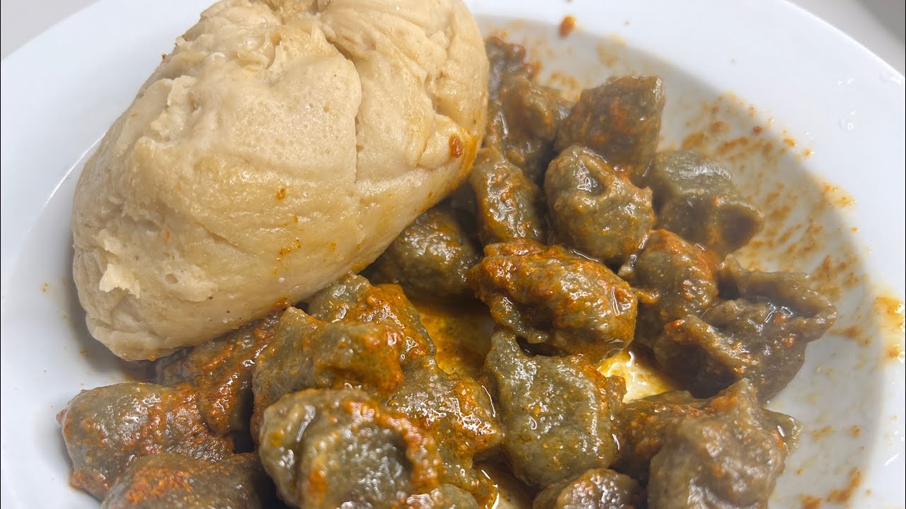 Simple recipe of dumplings and moimoi  . Danwake da alele