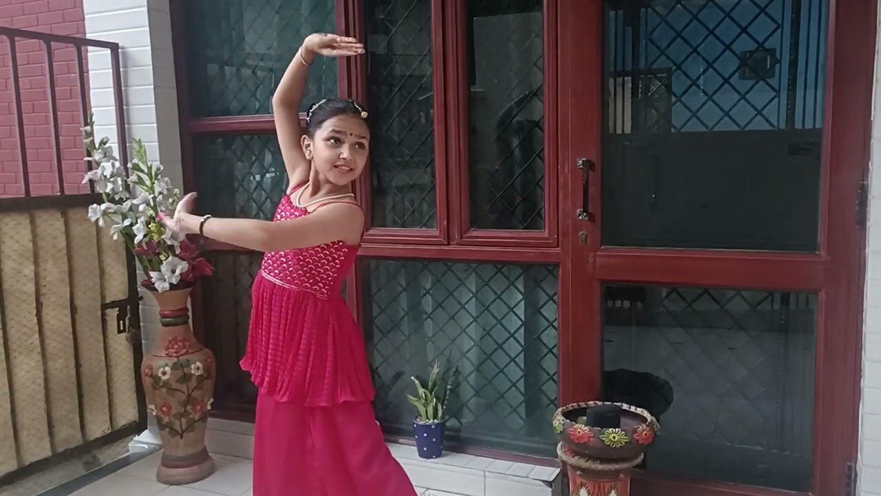 Shree Krishan Govind Hare Murari ! Love for classical ! Fun with Anisha!