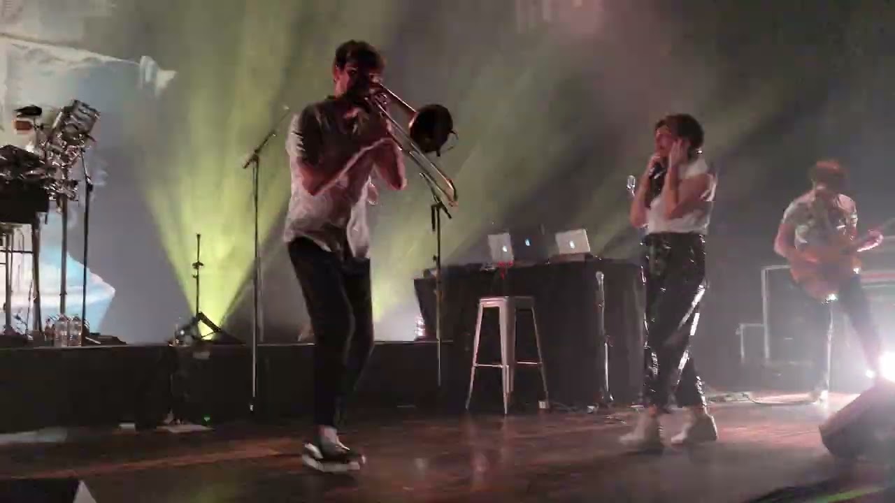 Caravan Palace: Lone Digger [Live 2022]