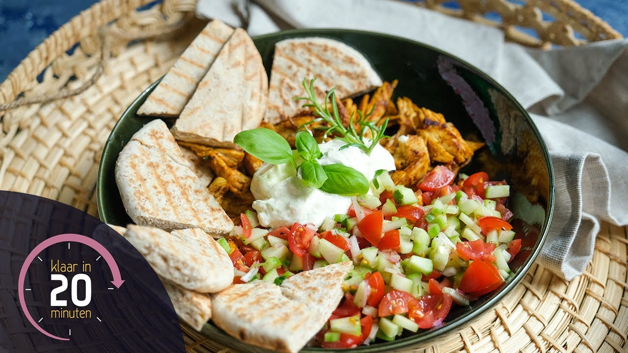 Pita van pulled chicken met groentensalsa | Klaar in 20 minuten