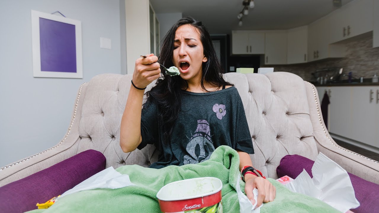 How Girls Act After a Break Up