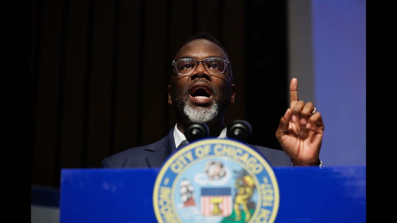LIVE: Chicago Mayor Brandon Johnson holds press conference after City Council meeting