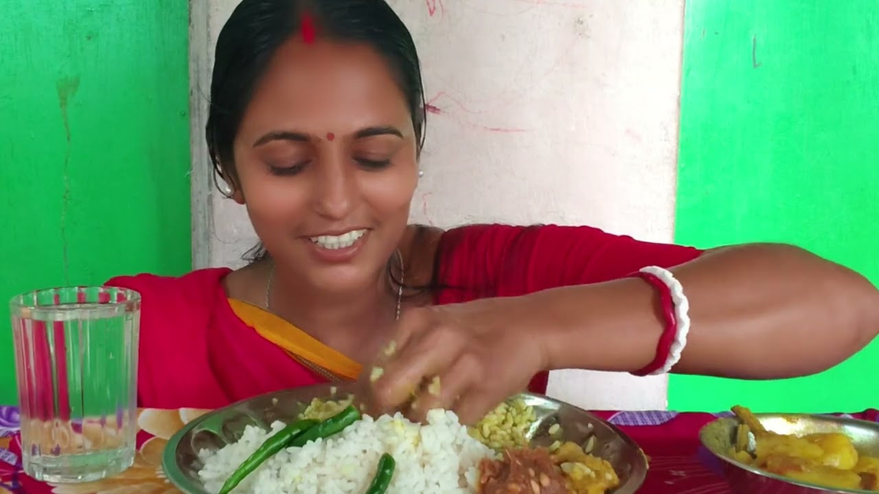 Kumro Alu Soyabean Jhol | Healthy & Simple Veg Curry Recipe। Kakuli Eats 