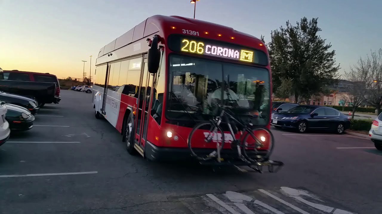 Temecula to Corona Morning Commute: Park & Ride, RTA CommuterLink Bus Route 206 and Corona Cruiser