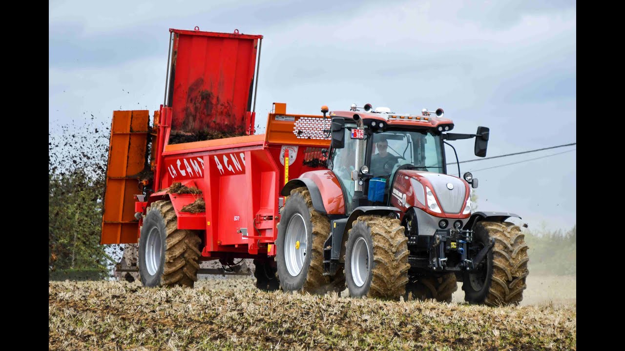 New holland T7.230 terracotta a l épandage de fumier