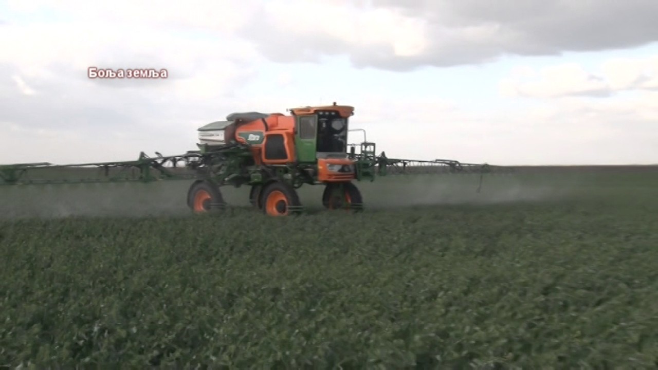 OGROMNO - MEGA PRSKALICA i istovremeno rasturac djubriva imeperador 3