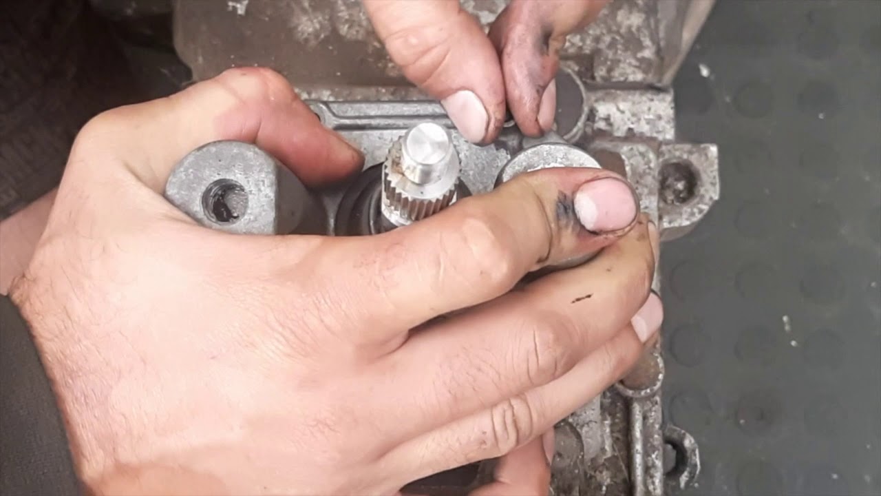 HOW TO: LT85 Slickshift for Land Rover Defender V8 Fitting Video