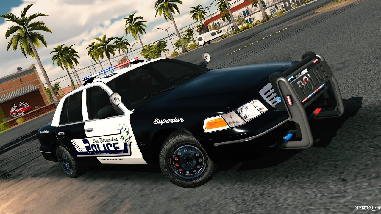 2005 Ford Crown Victoria • Desert drive 