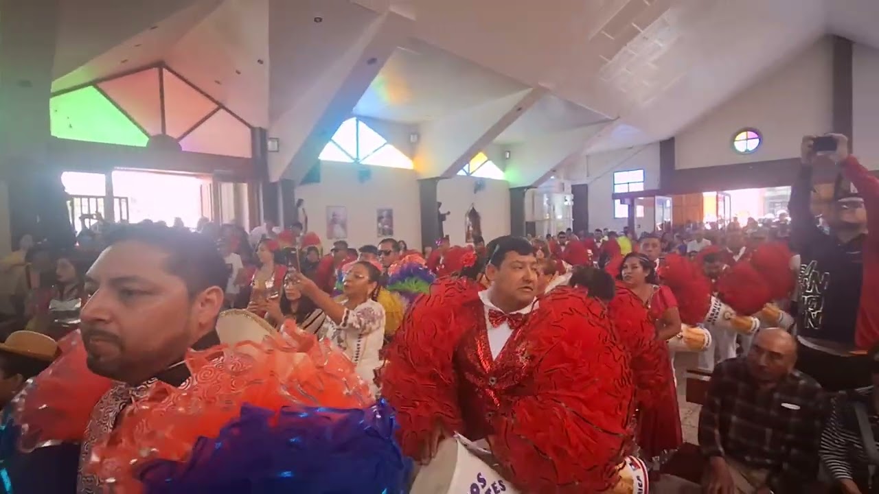MICHAEL Y LA GENTE ARIQUEÑO CELEBRO FESTIVIDAD LA VIRGEN DE LA PEÑA PASACALLE ARICA 2025 💯🇺🇲😋💸