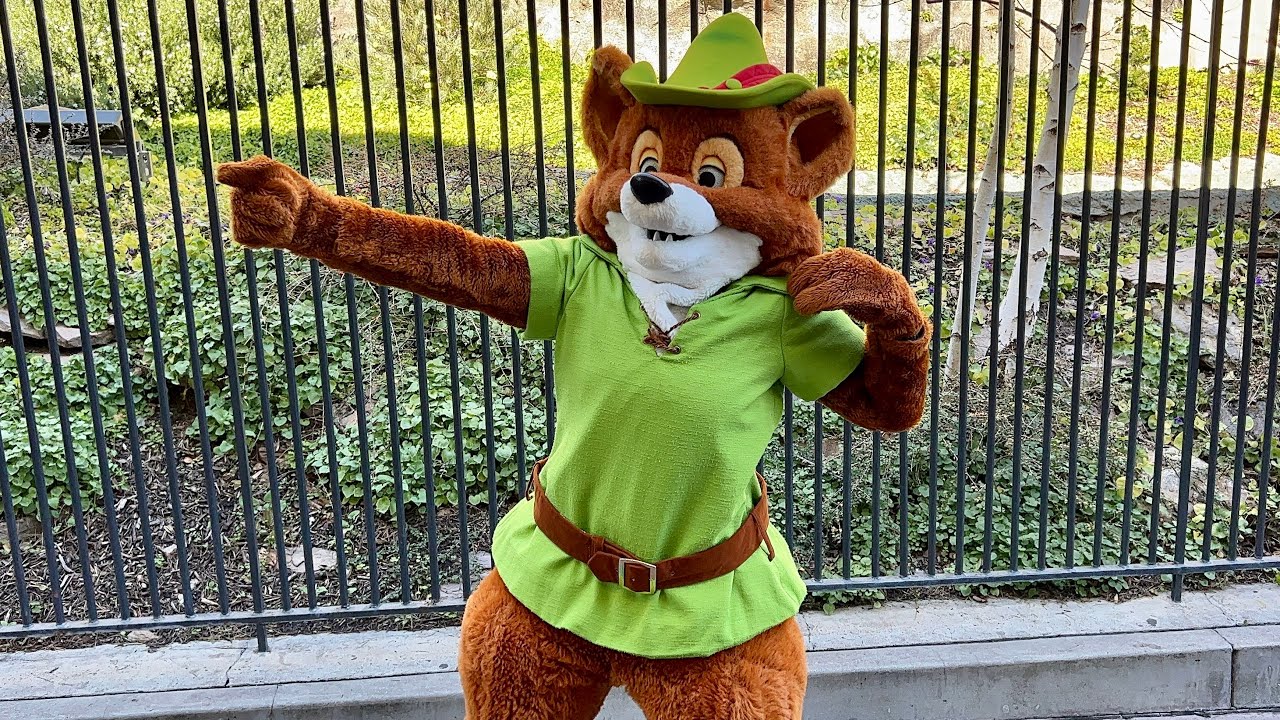 Robin Hood Surprise Meet & Greet at Disneyland Near the Matterhorn - 2023