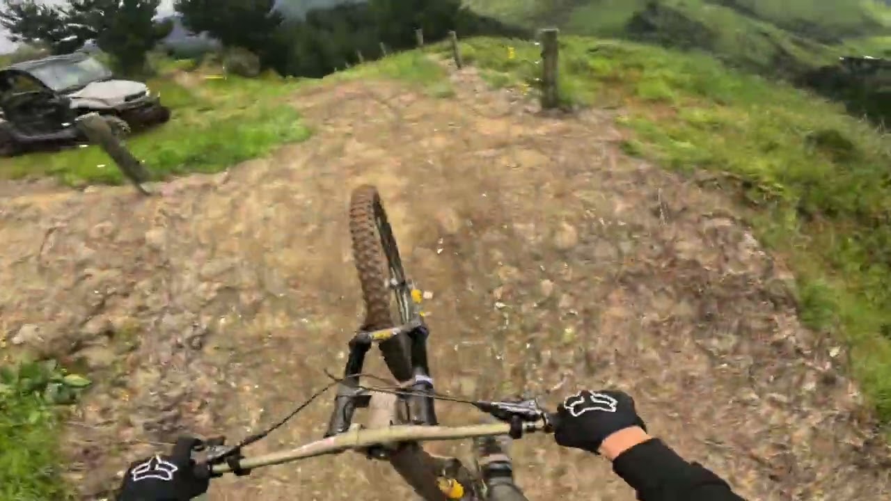 Lap down riven rock
