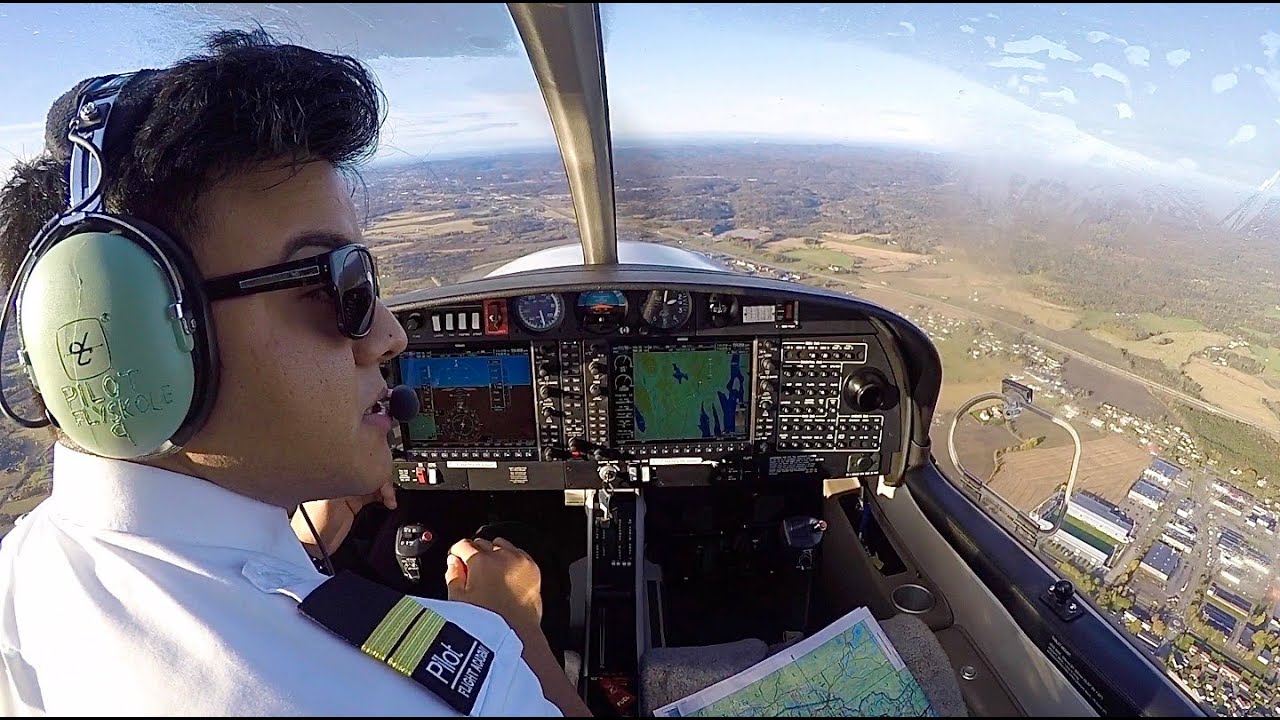 Solo Cross Country Flight In A Diamond DA40NG