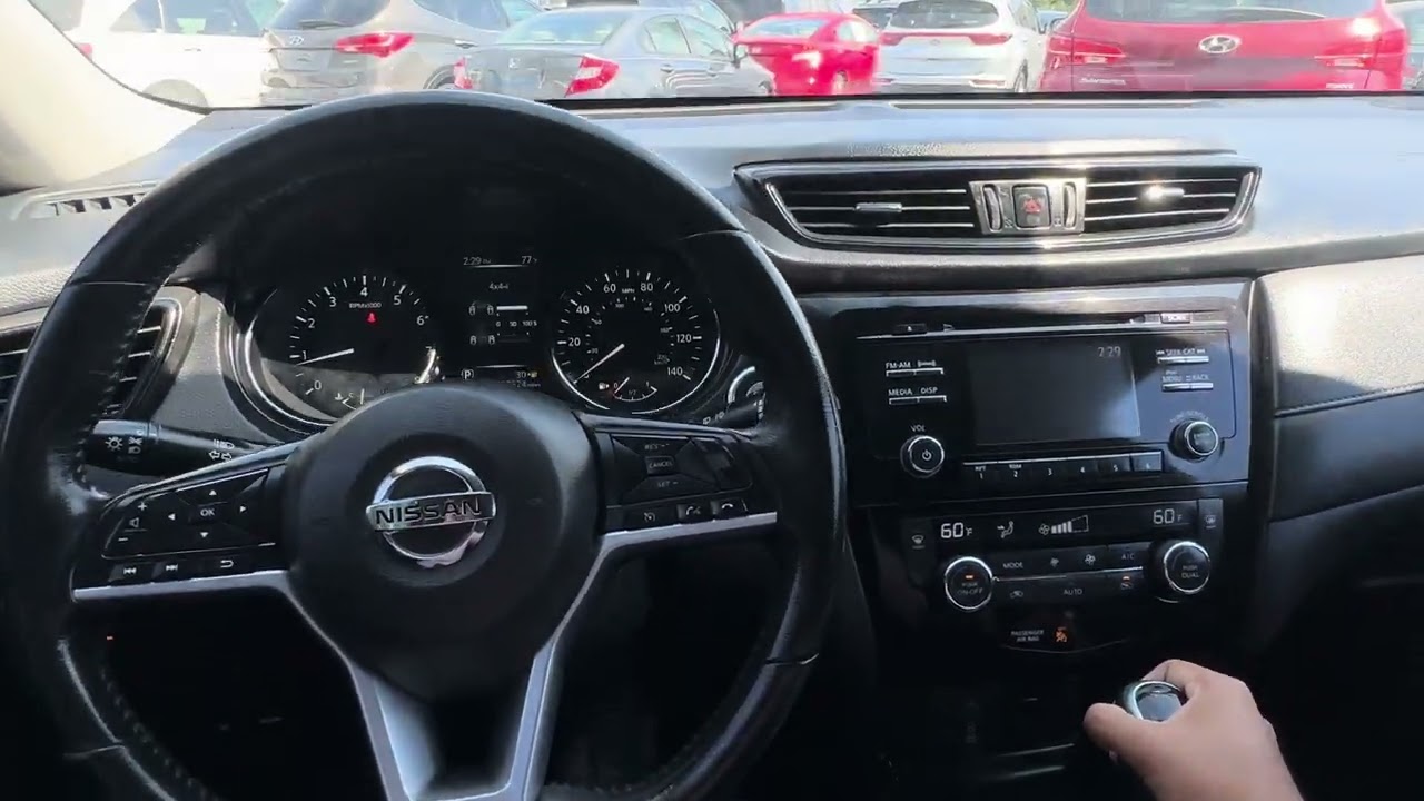 2017 Nissan Rogue SV AWD.