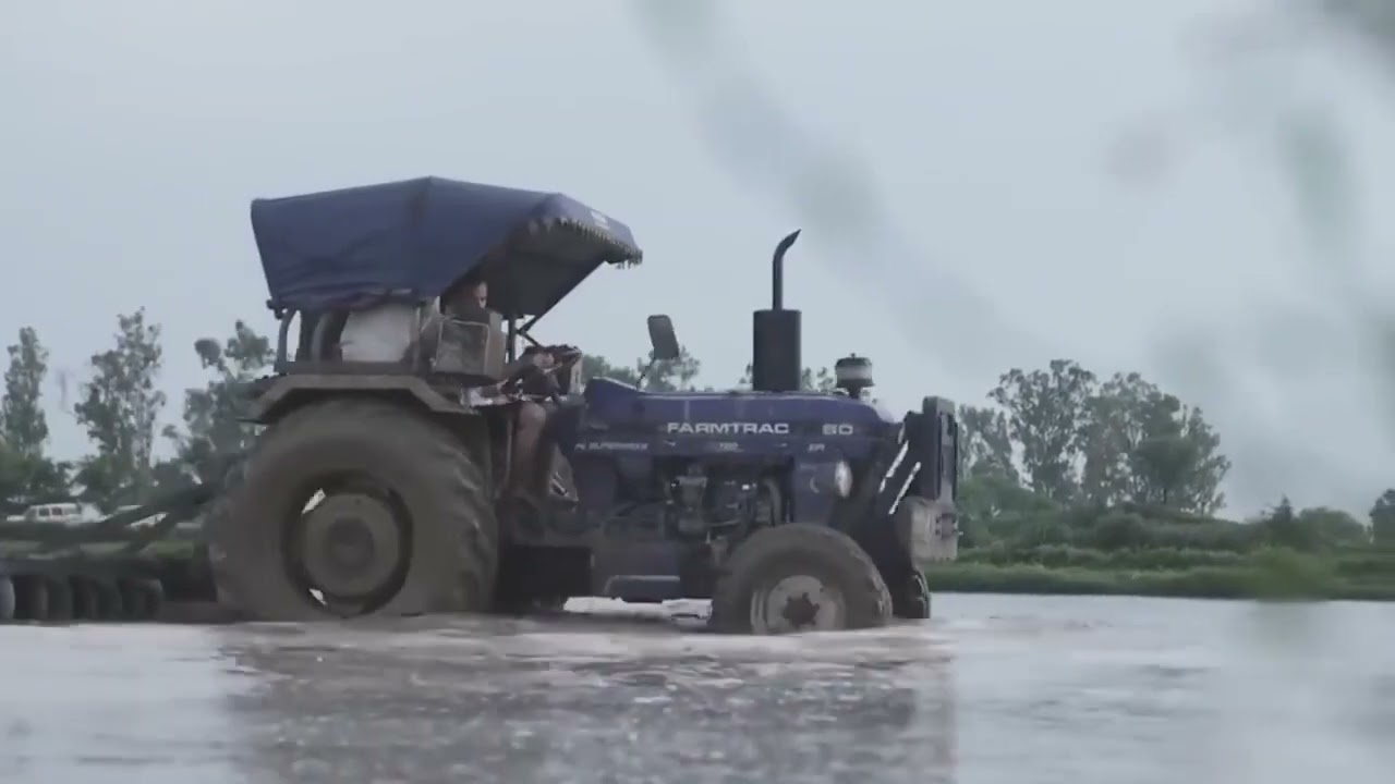 Rahul Gandhi Driving Tractor With Indian Farmer | Rahul Gandhi Bharat Jodo Yatra 2023 Congress India