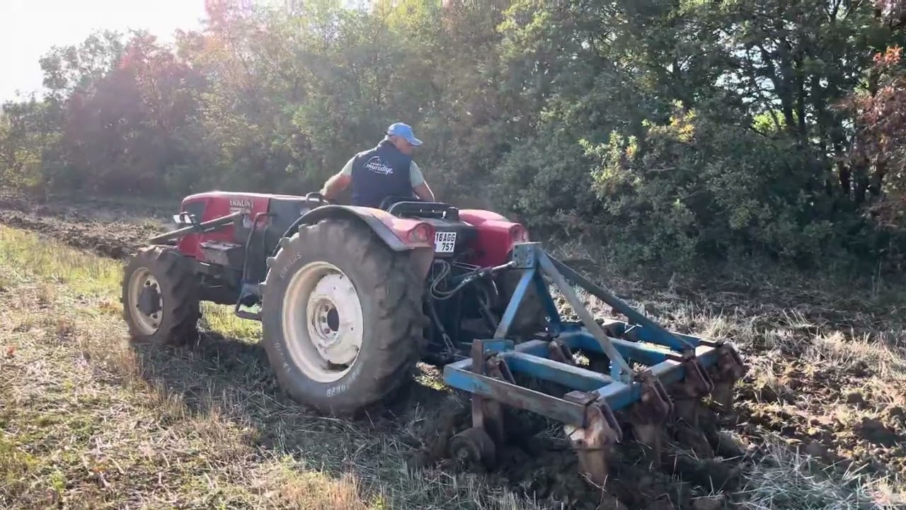 Buğday yerlerine patlatma çekiyoruz 
