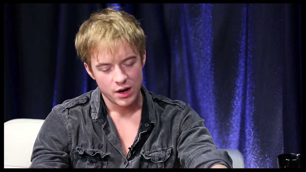 Show People With Paul Wontorek: 