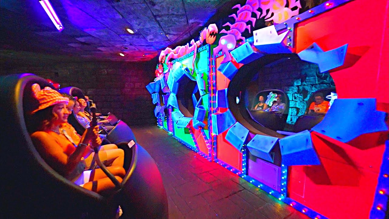 [NEW 2022] Haunted Mansion Holiday Full Ride Lowlight POV - Disneyland