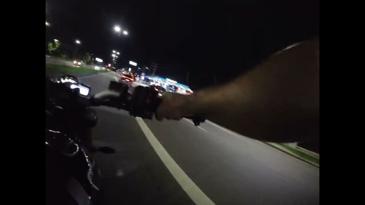 Triumph Speed 400  - Night Ride in Manaus - GoPro Hero 2024