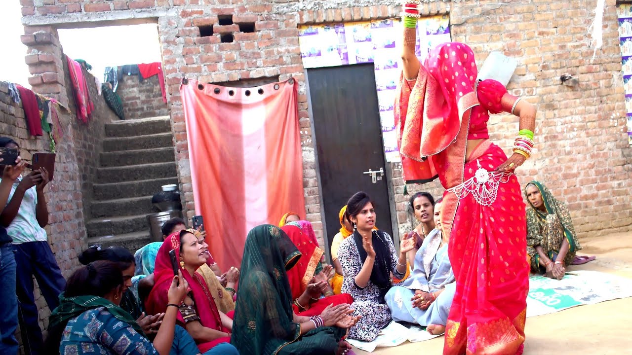 न्यू दुल्हन डांस।।पतृली कमर कौटन की शाडी।।सौलिड ठुमका।। देहाती नांच कूद