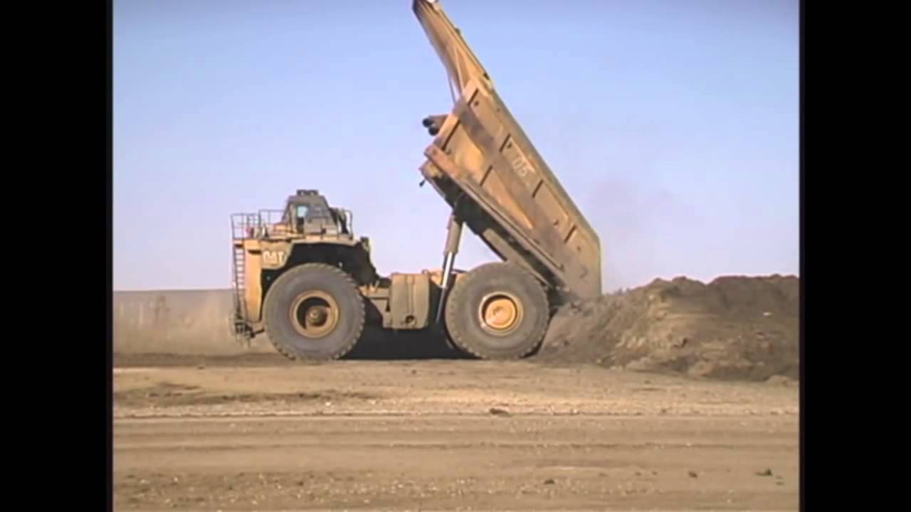Dumping 400 tons with Caterpillar 797B
