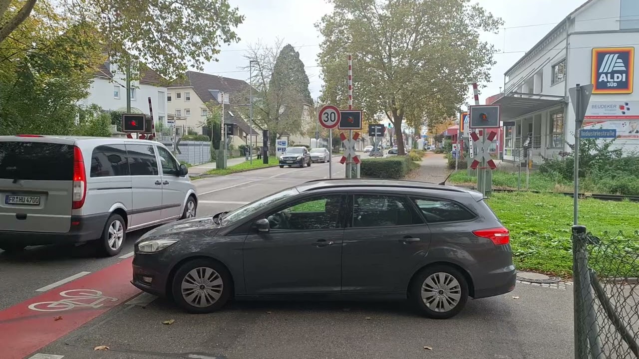 Bahnübergang Bad Krozingen, Freiburger Straße - NE BÜ 70