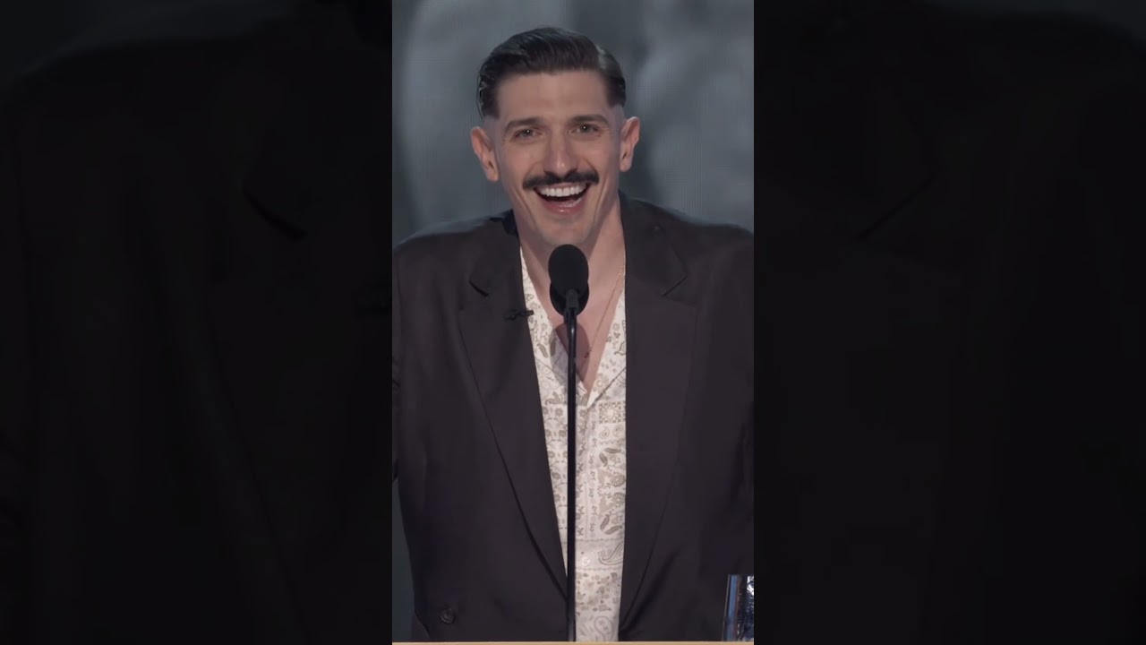 Andrew Schulz ROASTS Rob Gronkowski  #standupcomedy #comedyandrewschulz #tombradyroast