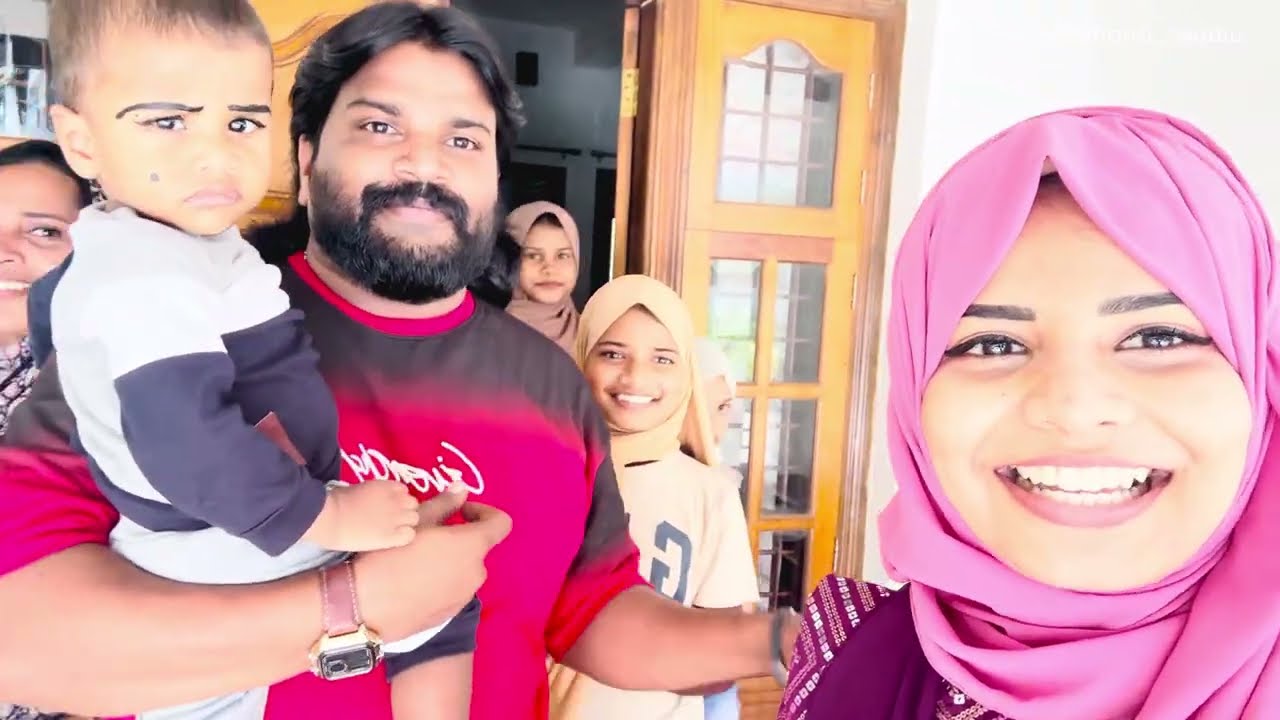 ആദ്യമായി ഞങ്ങളുടെ Vlog ബാപ്പയും ഉമ്മയും മക്കളും | Raihana Muthu and Family