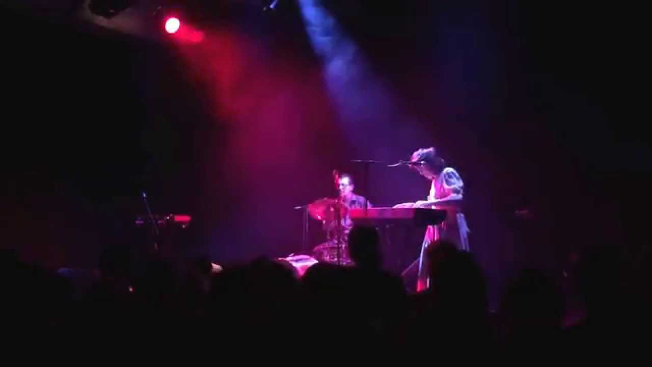 Schnipo Schranke – Große Liebe (live @ Gebäude 9, Köln 22.10.2015)