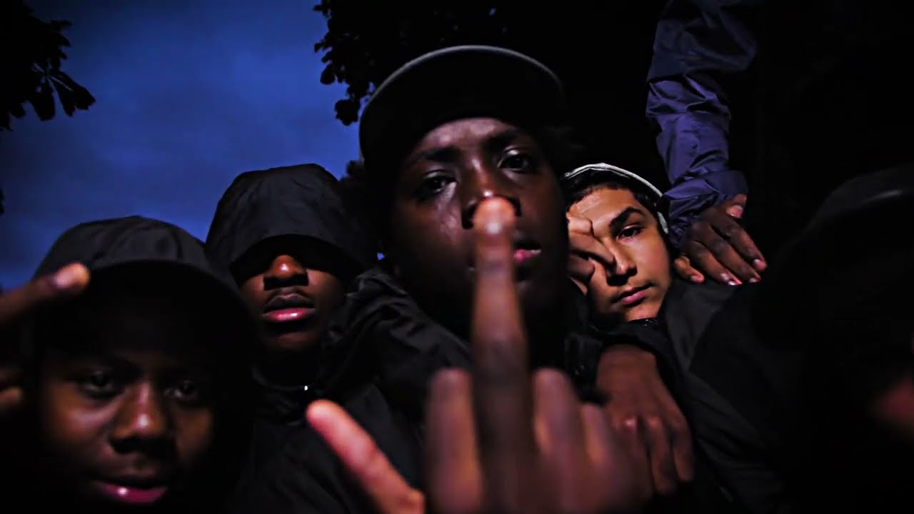 UISMA - FEAT - DINKA - CHARO FUMANT (CLIP OFFICIEL) @dinkaofficiel932