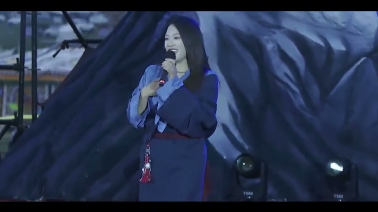 རྫ་ཆུ་ཁ་ནས་འཁྲབ་སྟོན་སྐབས་ཀྱི་བརྙན་པར།