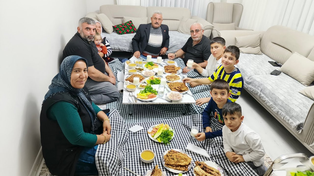 BUGÜNDE ELMASIMDA AÇTIK İFTARIMIZI ODUN ATEŞİNDE ABİMGİL ADALETLER ELMASM DÖKTÜRMÜŞ KESESİNE BEREKET
