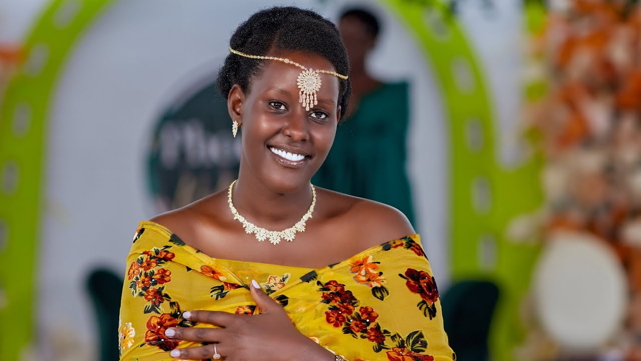 PHOEBE'S GIVEWAY @ Roja photography