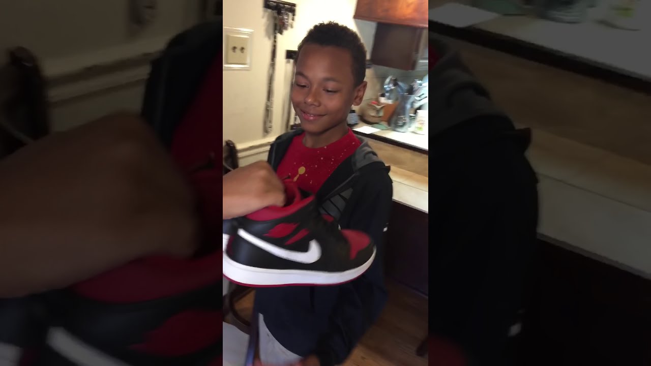 Switched shoes PRANK on TROY!!! (Must watch)