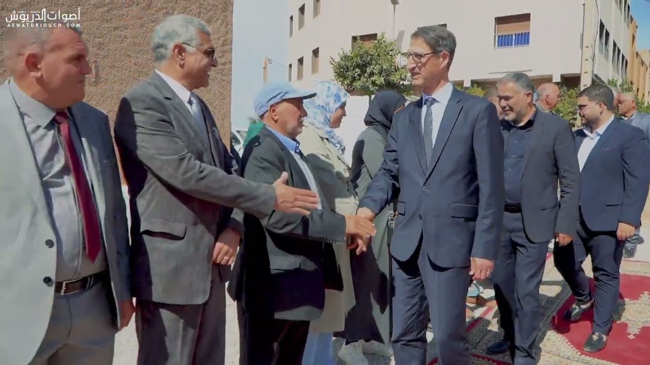 عامل إقليم الدريوش يواصل تعزيز البنية الرياضية بوصول عدد ملاعب القرب إلى أربعين ملعبًا بالإقليم