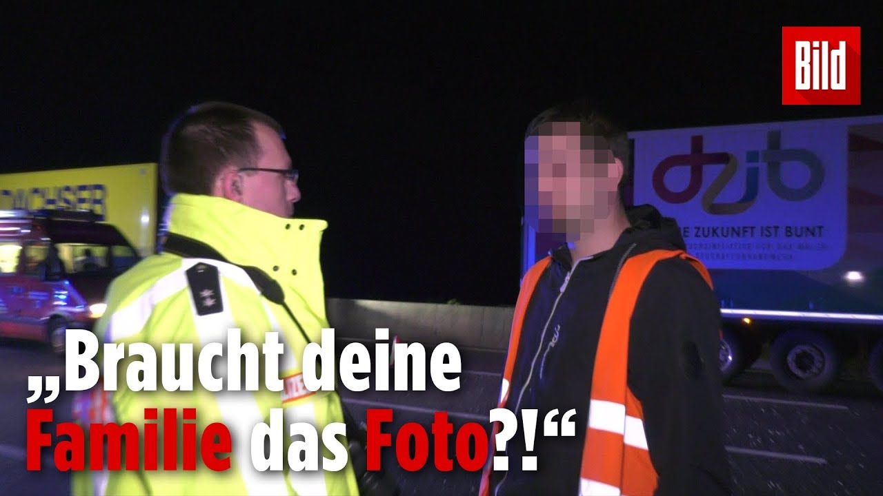 W&uuml;tender Polizist bringt Gaffer zum Heulen!