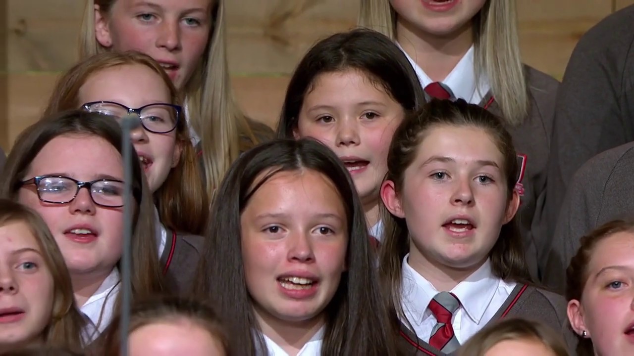 Côr Ysgol Henry Richard | Byd Yn Un