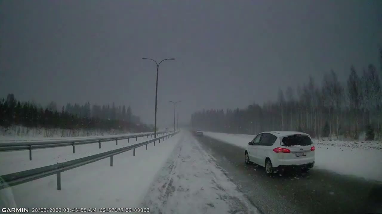 Travelling to Lieksa from Joensuu in Finnish spring, 28.3.2023. Garmin Dash Cam 57 travelapse