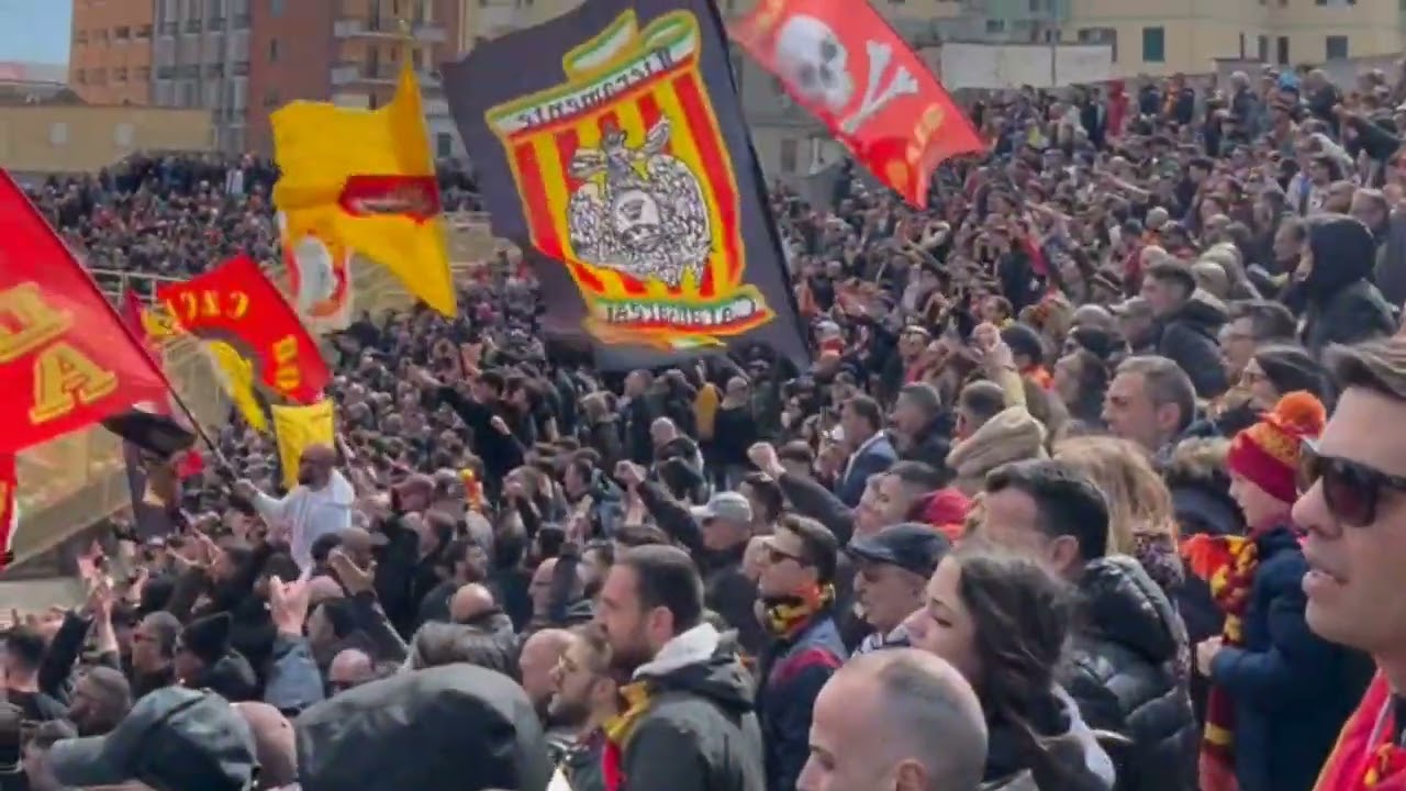 Ultras Catanzaro in casa contro Bari , 06/04/2025
