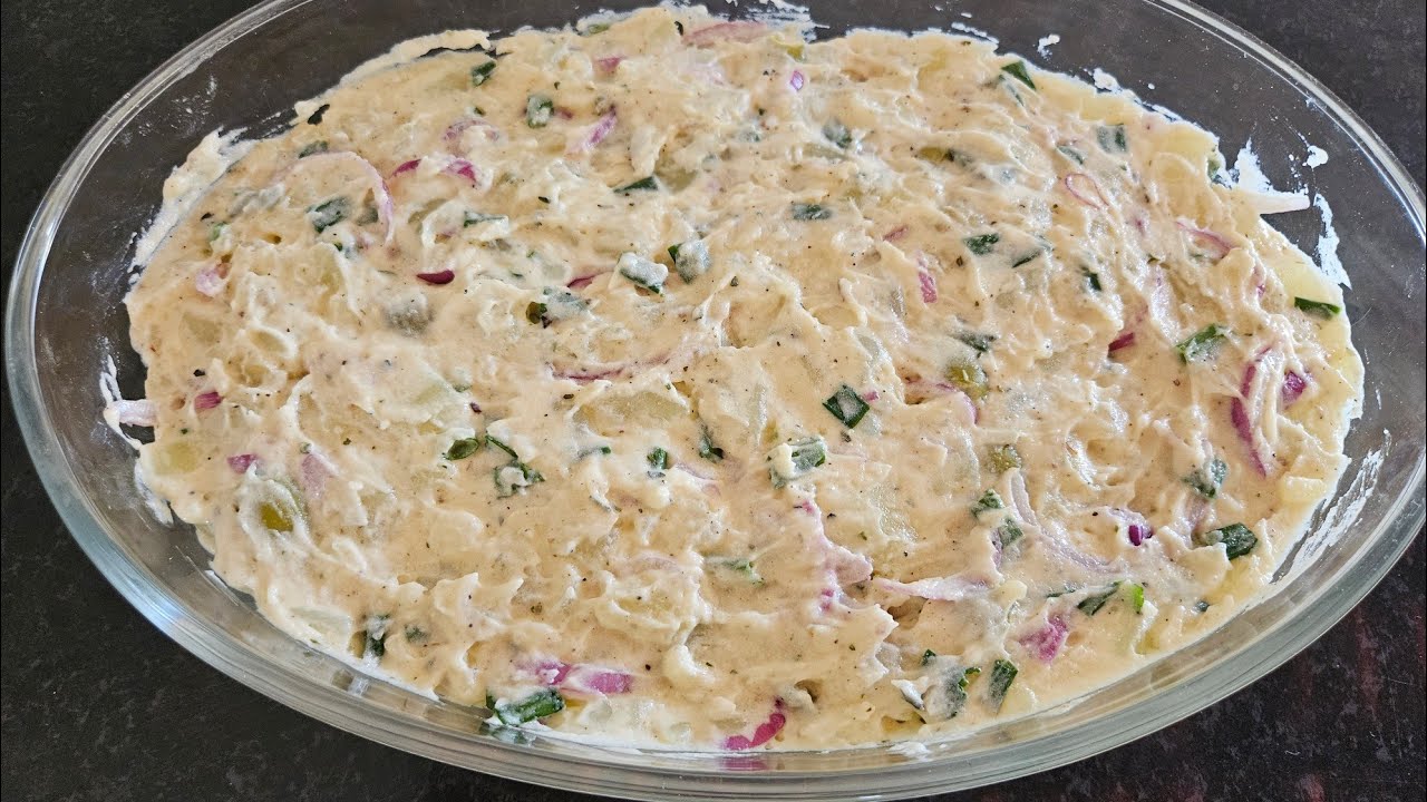 A salada cremosa de batata de Ano Novo, que você pode comer o ano todo 