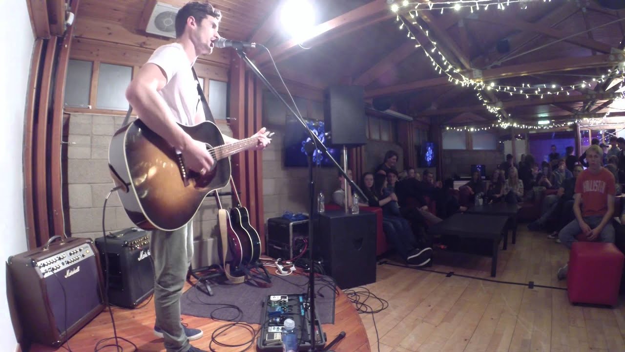 Acoustic Cafe - Gig Night Friday 24th October 2014