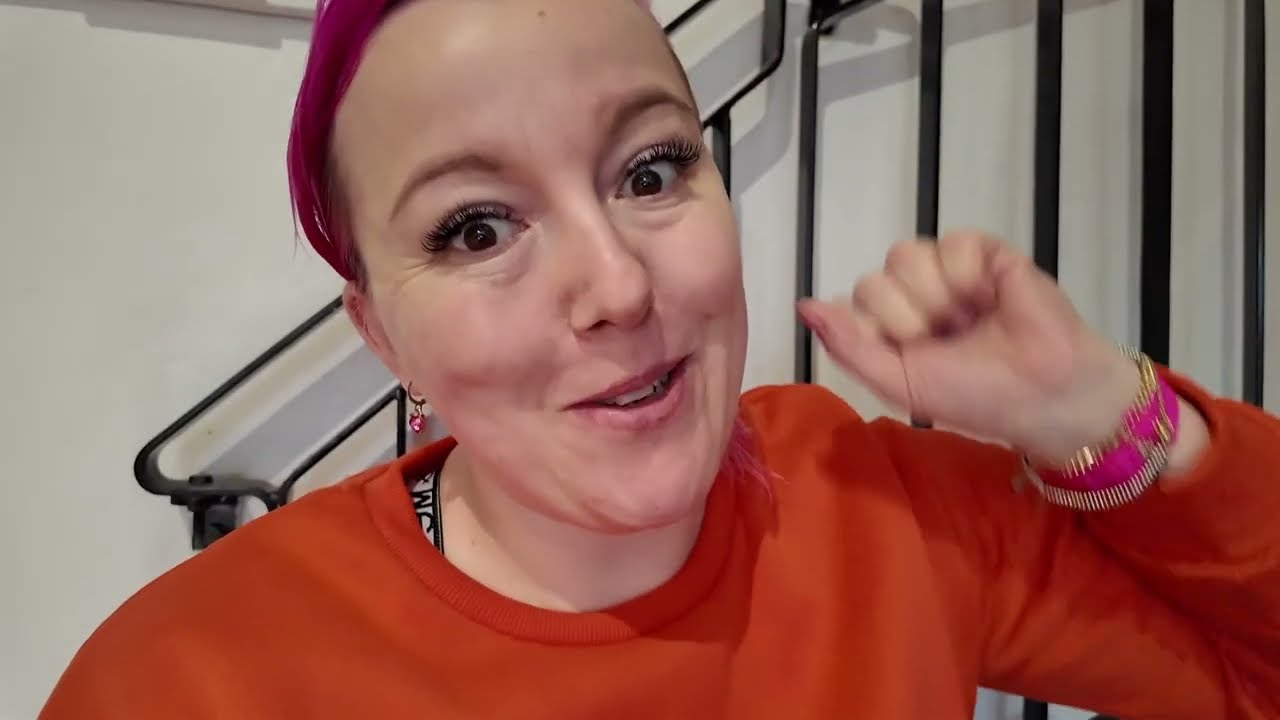 🐻VLOG UK 🇬🇧🐻 Pierwsze wyniki odchudzania 😍 vibrating plate 🩷 Mega pokrowiec na sofę 💚 Haul HB #vlog