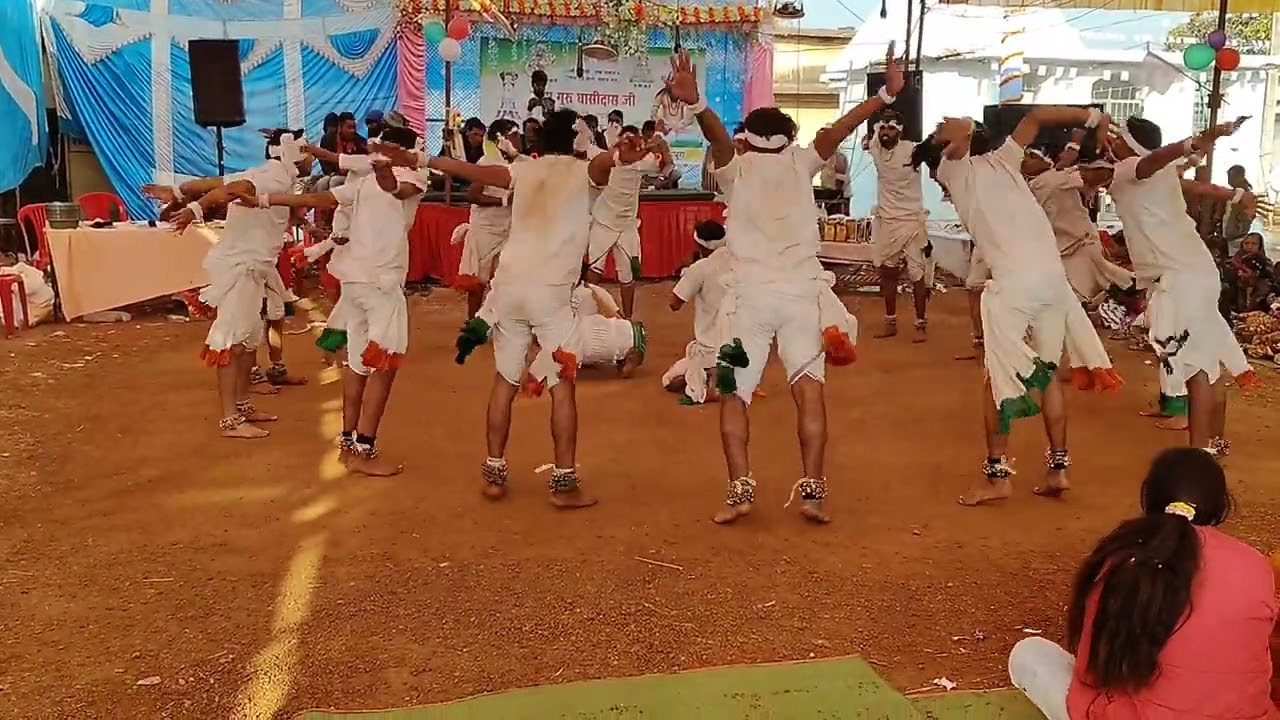 प्रथम वर्ष में ही तहलका मचा दिया नव जागरण गुरु घासीदास पंथी नृत्य दल ग्राम बोरई 🙏🏻🙏🏻🙏🏻