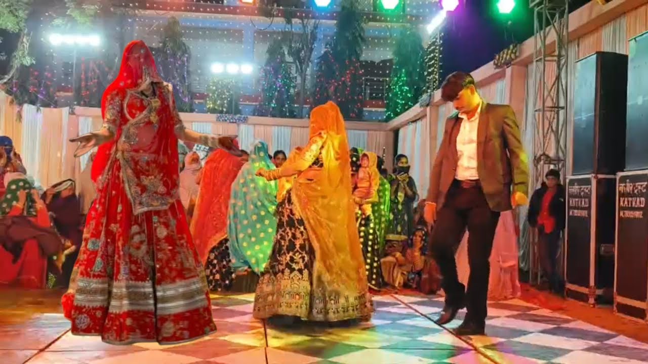 लहंगा चॉकलेट मांगे इंग्लिश कनिया नखरा दार l kr devta song l Shadi dance l Sunita Meena dance l 