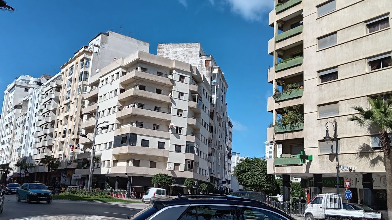 لي ما شفوش الفيديو 👈شقة رائعة😎 للبيع🔑 طابق التاني 👍بالمصعد 🏡 سانديك 🙏كاميرات مراقبه 🚨 0649572273☎️