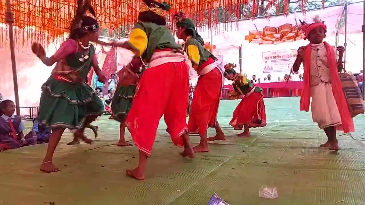 ग्राम उयकाटोला गोड़पाल मे वार्षिक उत्सव सम्मेलन प्राथमिक शाला आमापारा GÓDPAL के बच्चों द्वारा ⚔️