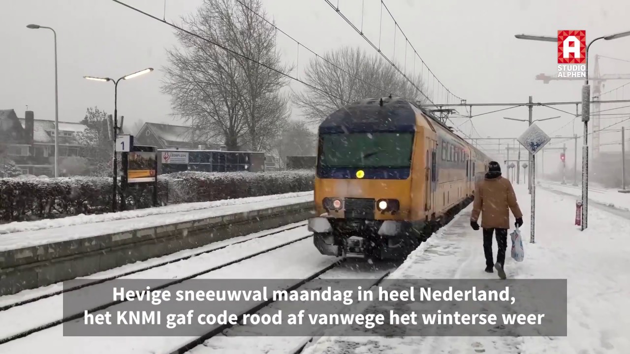 Weeralarm code rood vanwege hevige sneeuwval