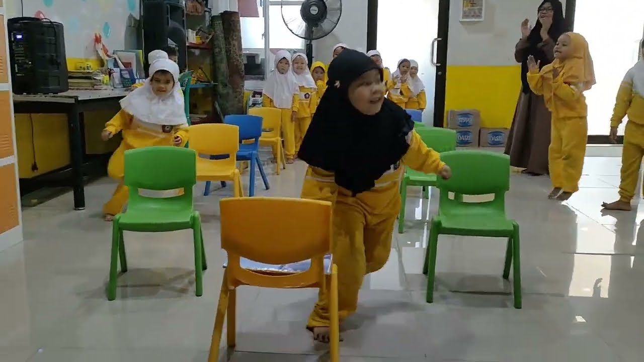 BERMAIN GAMES YANG MELATIH MOTORIK ANAK || TK ISLAM MUFTI MULYANI