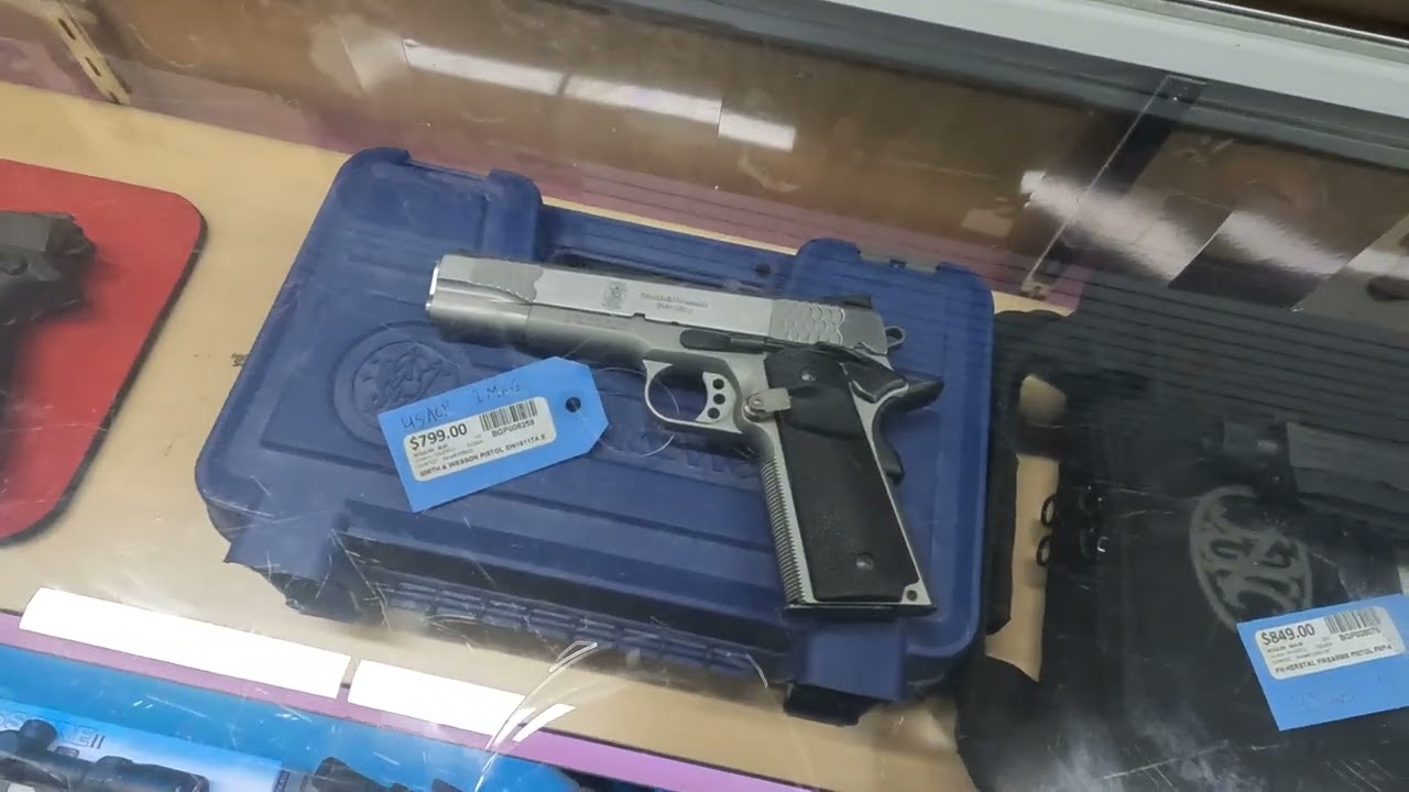 bargain pawn, Gun store Las Vegas. My favorite gun store next to my house. check them out!
